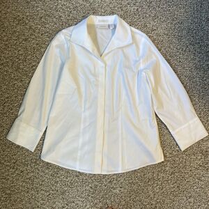 Chicos Womens No Iron Button Up Shirt Size 0 S White Office Work Blouse Uniform